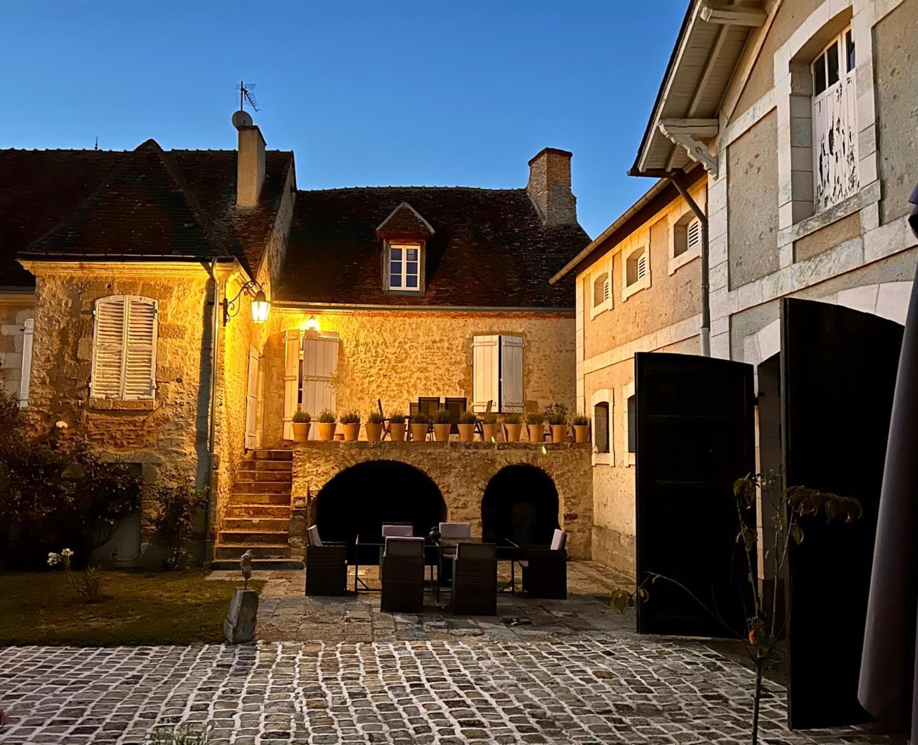 Hotel Maison Harmonie La Châtre Exterior foto