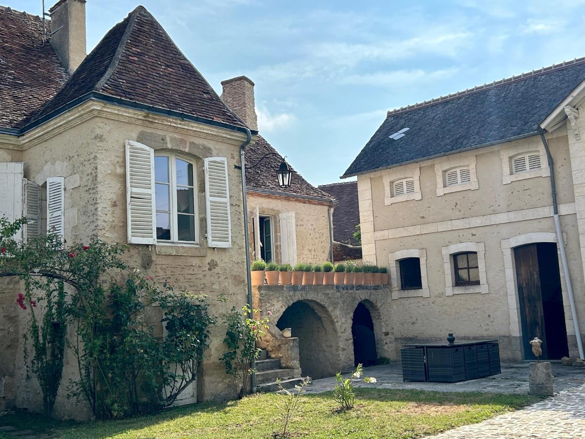 Hotel Maison Harmonie La Châtre Exterior foto